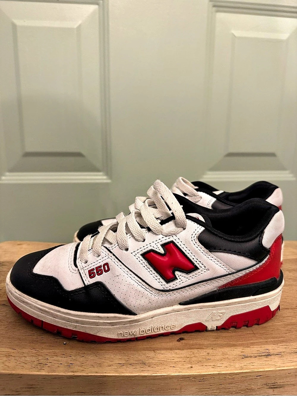 New Balance 550 Men's Sneakers White & Black US 6
